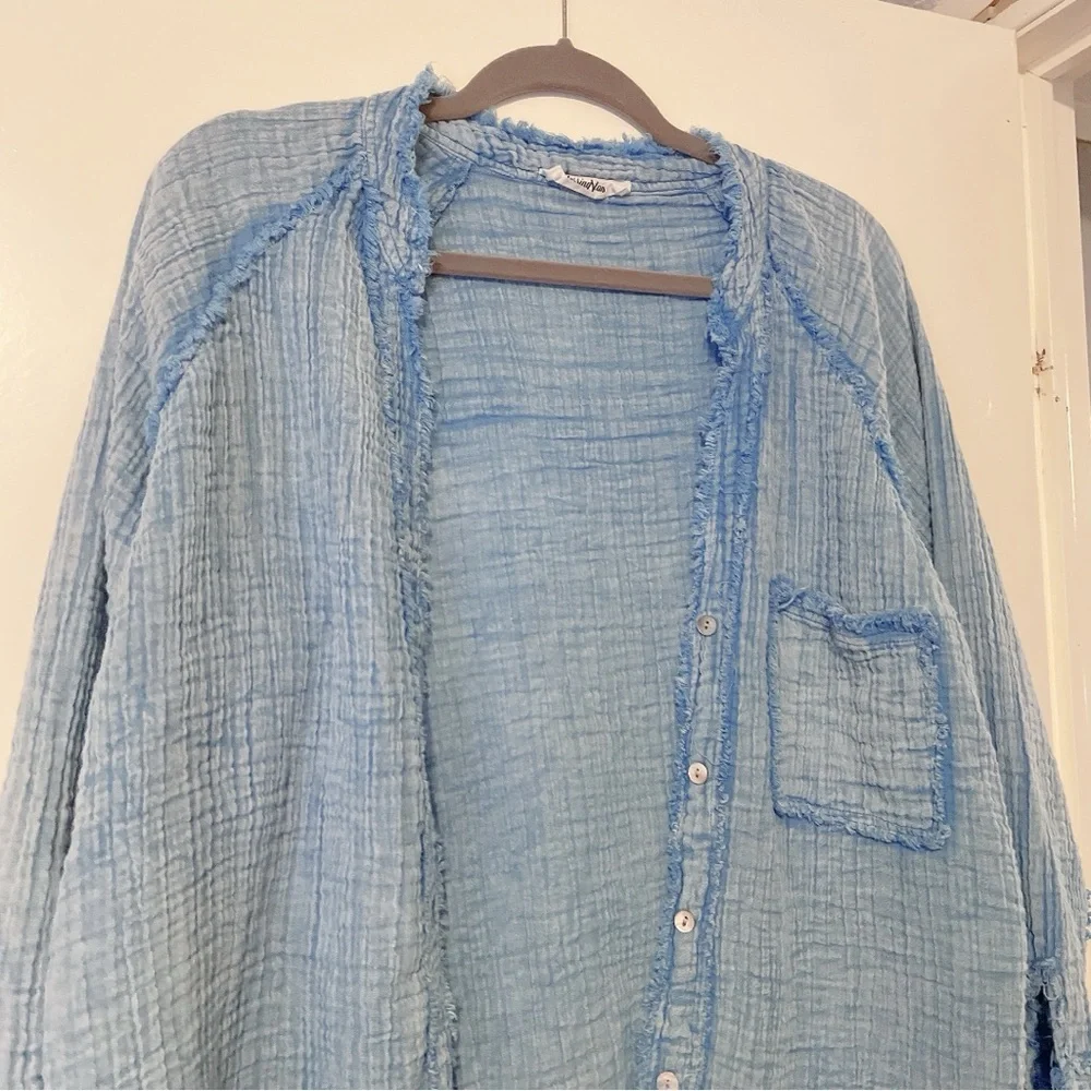 HerringStones Blue Raw Hem Button Down Blouse Size M - Picture 4 of 10